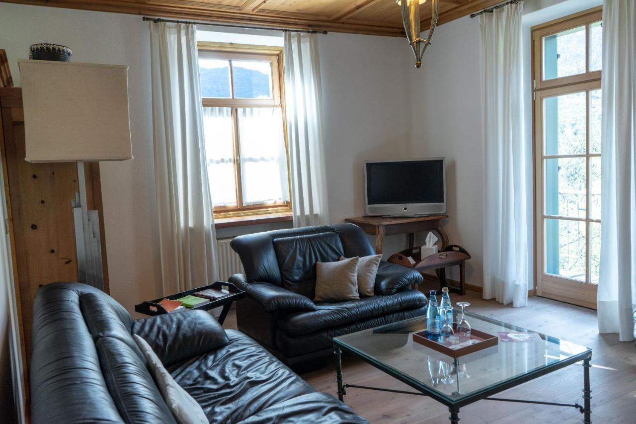 Schlosswirt Forst Lagundo Exterior foto
