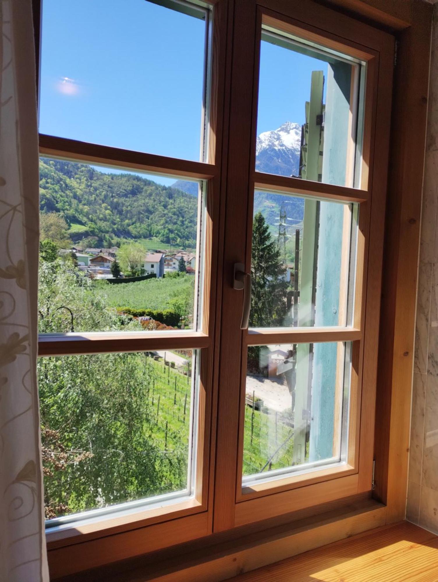 Schlosswirt Forst Lagundo Exterior foto